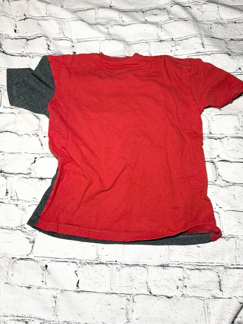 Graphic tee